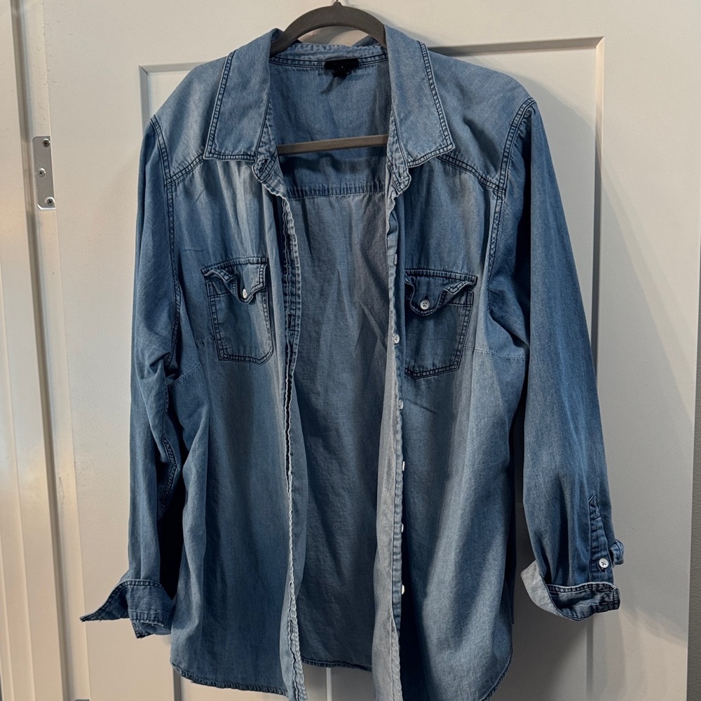 Torrid Light Blue Denim Shirt size 3